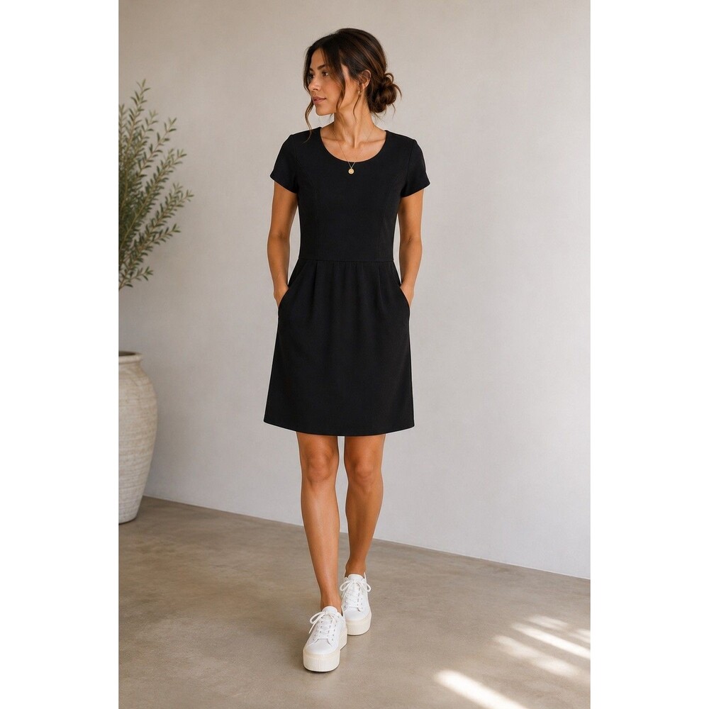 Garnet Hill Women’s Size 4 Black Cotton Stretch Shift Dress Short Sleeve Pockets